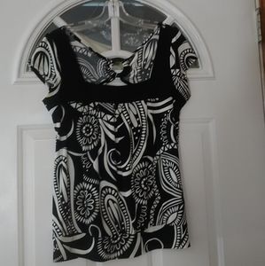 Blouse black & white XL girls